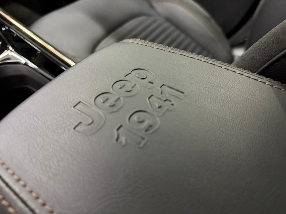 Jeep Commander Limited — foto 12